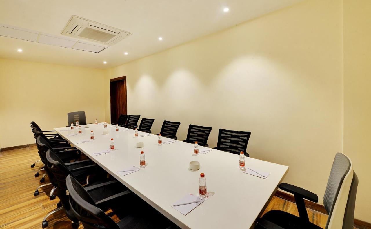 Mastiff Select Gulbarga Hotel Kalaburagi Bagian luar foto