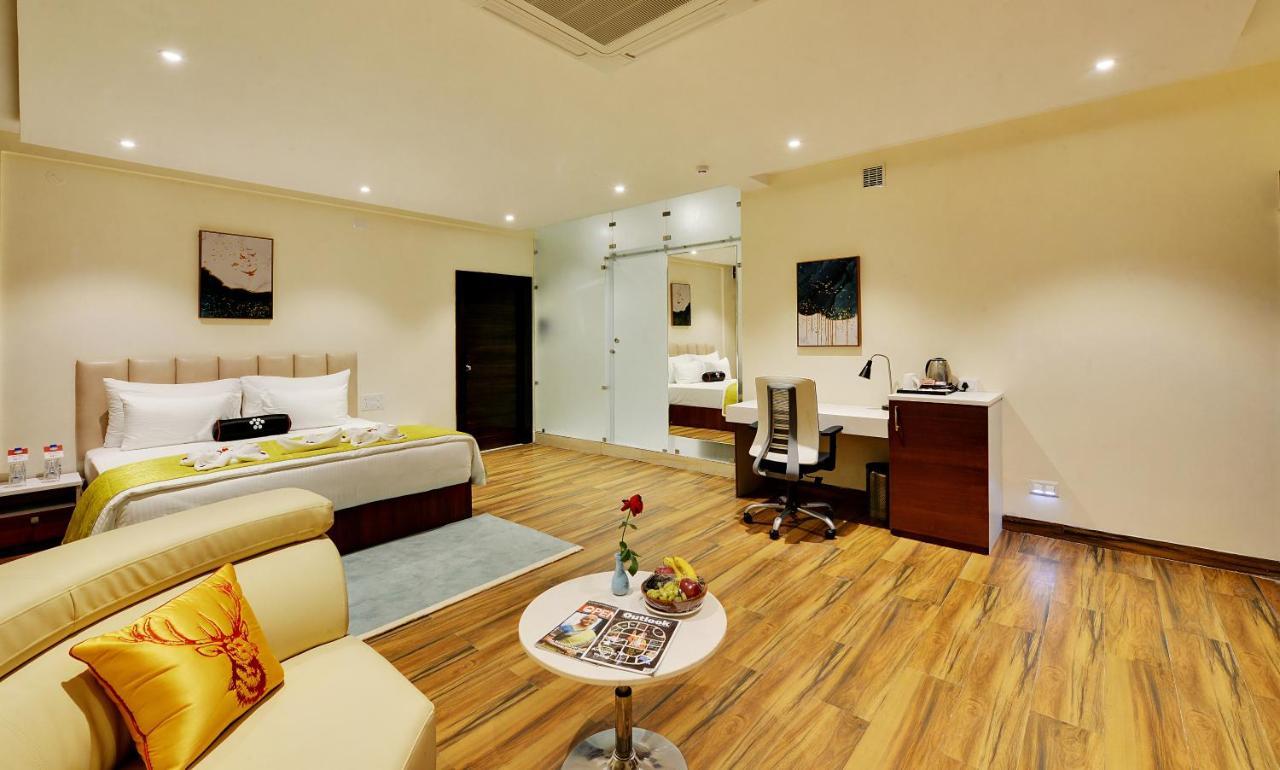 Mastiff Select Gulbarga Hotel Kalaburagi Bagian luar foto