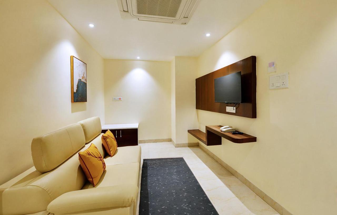 Mastiff Select Gulbarga Hotel Kalaburagi Bagian luar foto