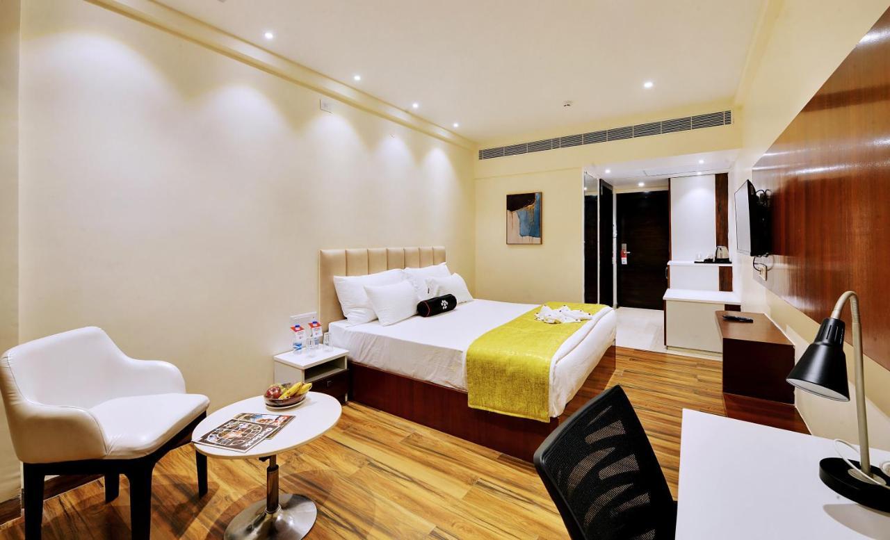 Mastiff Select Gulbarga Hotel Kalaburagi Bagian luar foto